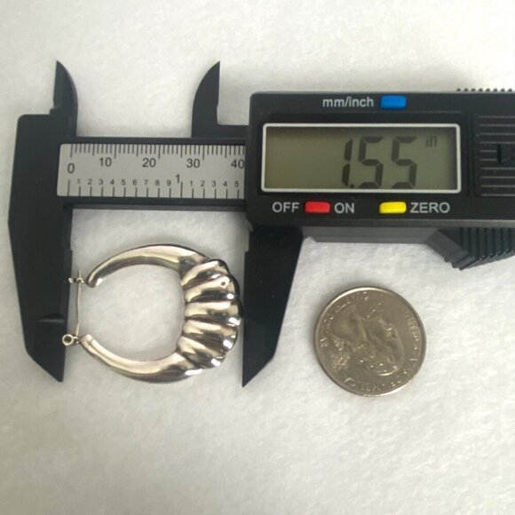 Sterling Silver 925 1.5" Hollow Scalloped Hinged Hoop Earrings - Picture 12 of 16